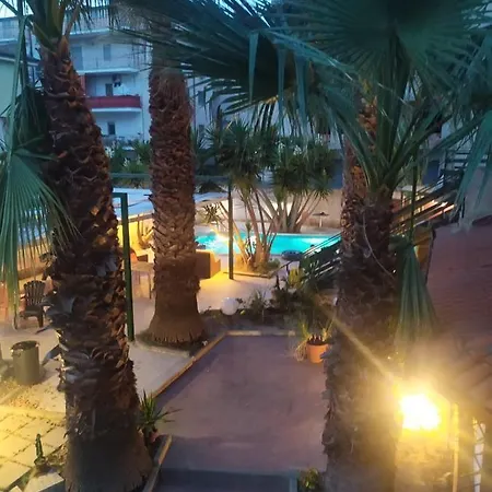 Joli Jardin 3*